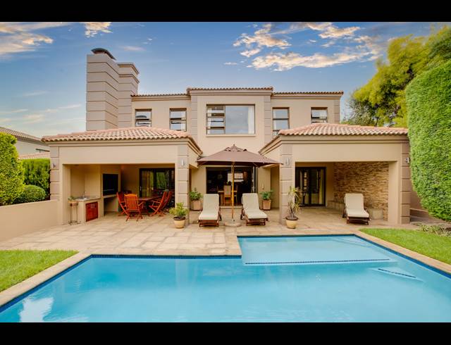 3 BEDROOM CLUSTER TO LET IN BROADACRES